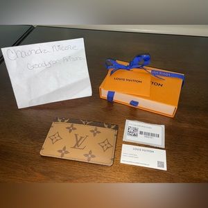 Authentic Louis Vuitton reverse monogram cardholder